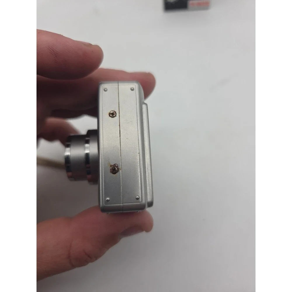 FOR PARTS/REPAIR - Canon PowerShot SD400 Digital ELPH Camera 5.0MP Silver
